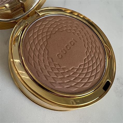 gucci luminous bronzer